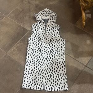 Spotted Sleeveless Hooded Vest